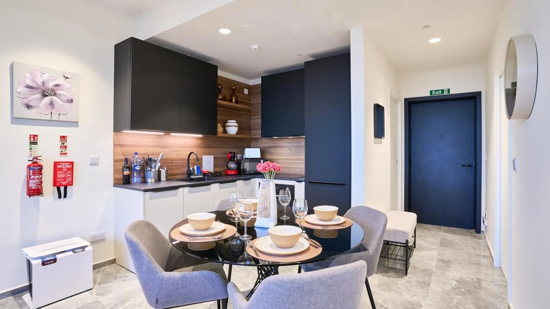 Elegant One Bedroom Apartment With A Stunning Seaview Saint Julian's マルタ
